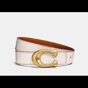 Coach Scultped Signature Reversible Belt